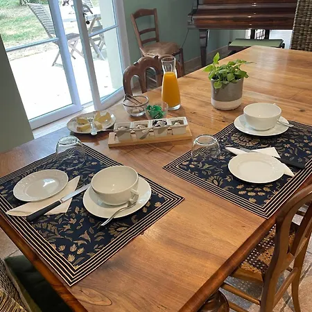 Bed & Breakfast Ferme De Maillezais 3*